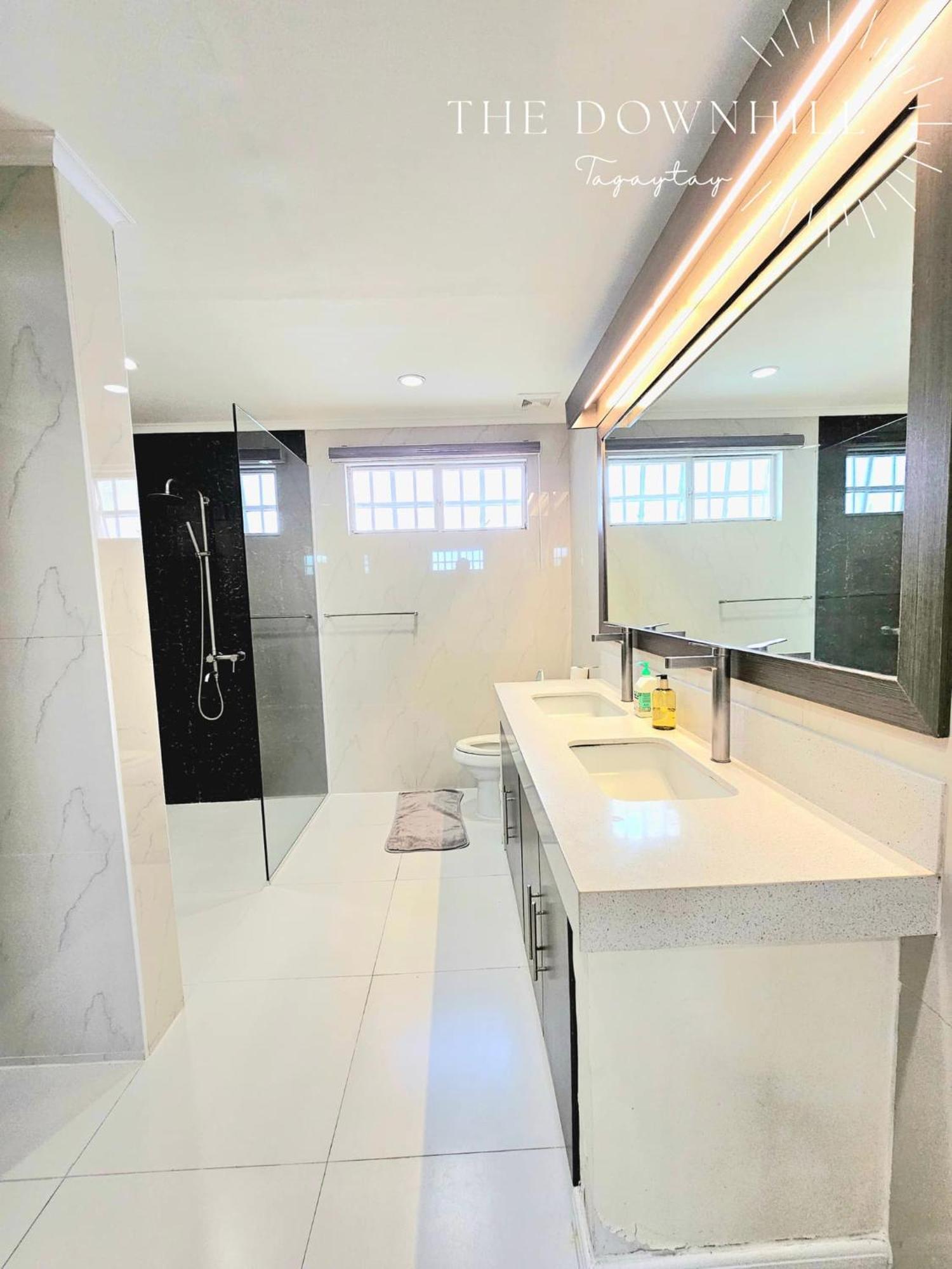 The Downhilltagaytay Resort Tagaytay City Екстер'єр фото